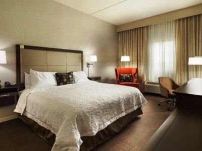 Hampton Inn Morristown, I-81, Tn 3*