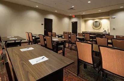 Hampton Inn Morristown, I-81, Tn 3*